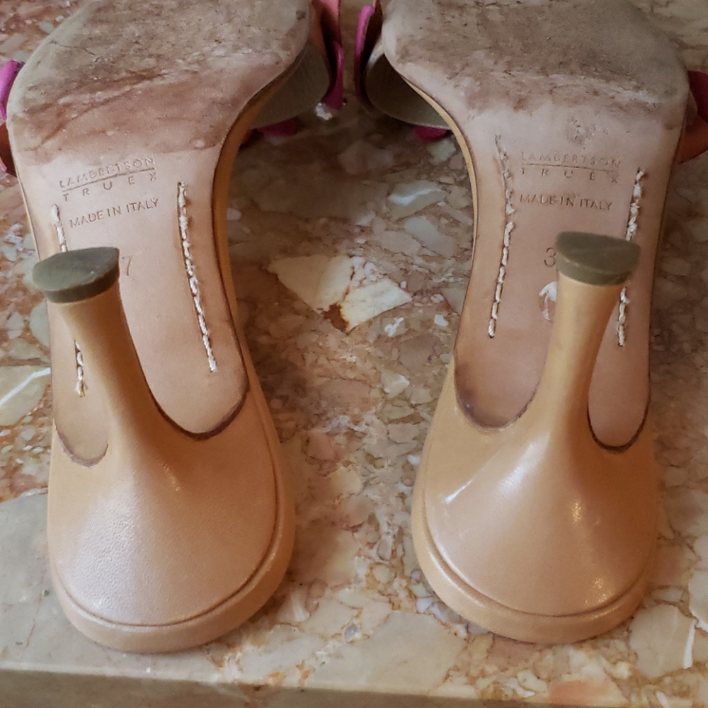 Sandals - Picture 9 of 16
